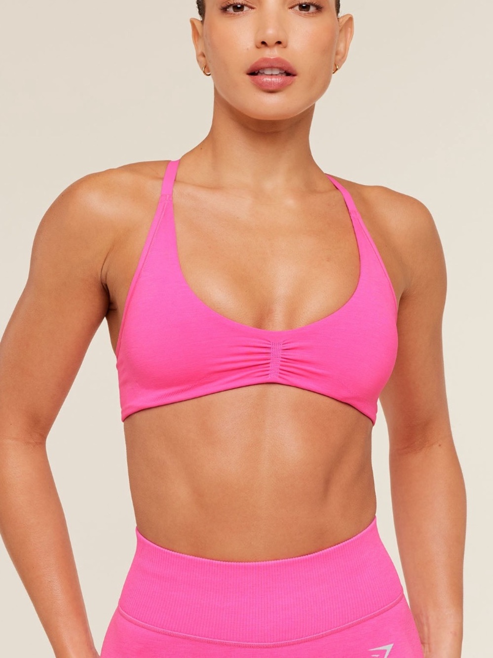 Gym-shark seamless Light Support Sports Bra in Bright Pink